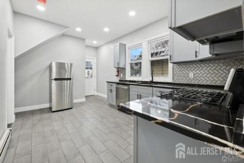 29 S 2nd Avenue S Highland Park NJ 08904