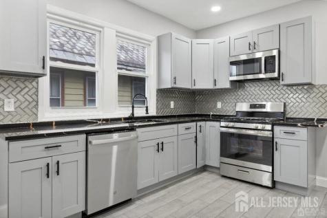 29 S 2nd Avenue S Highland Park NJ 08904