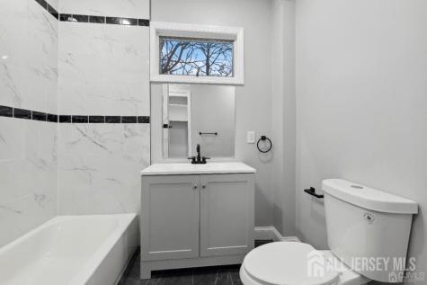 29 S 2nd Avenue S Highland Park NJ 08904