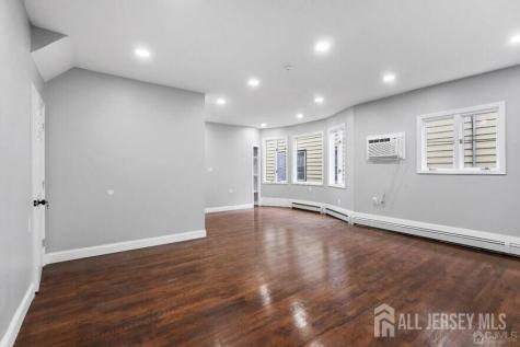 29 S 2nd Avenue S Highland Park NJ 08904