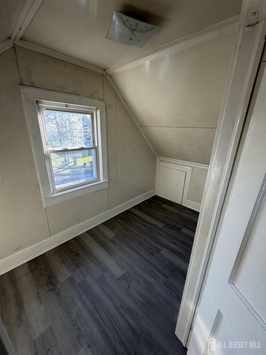 16 Lanning Street Ewing NJ 08618