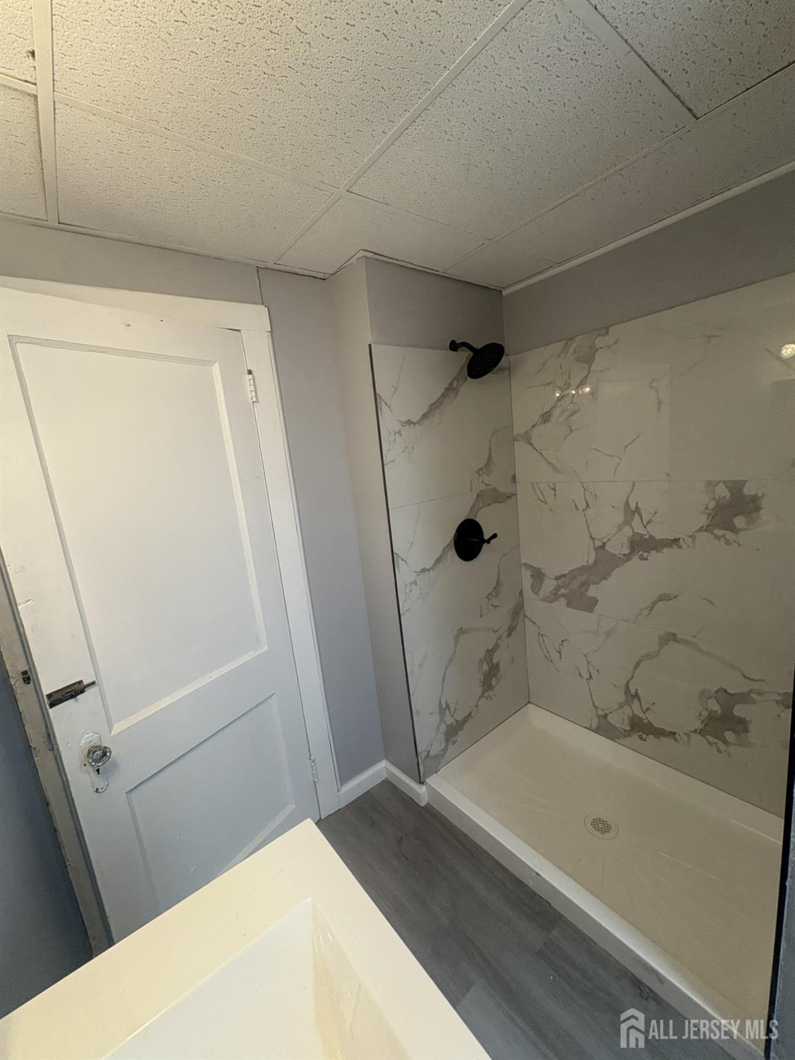 16 Lanning Street Ewing NJ 08618
