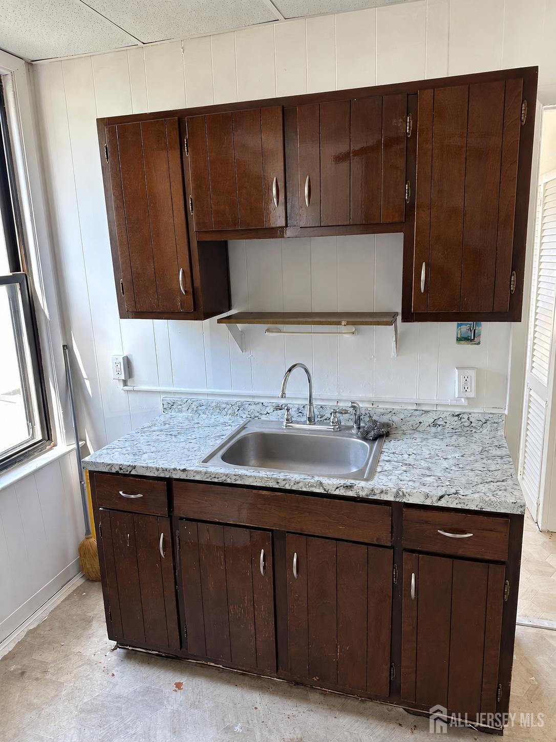 4311 Newkirk Avenue North Bergen NJ 07047