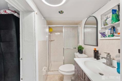 45 Leick Avenue Carteret NJ 07008