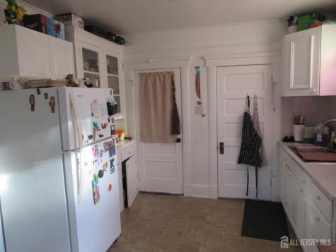 82 Pulaski Avenue Carteret NJ 07008