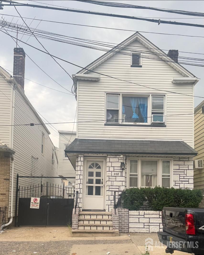 228 Elm Street Newark NJ 07105
