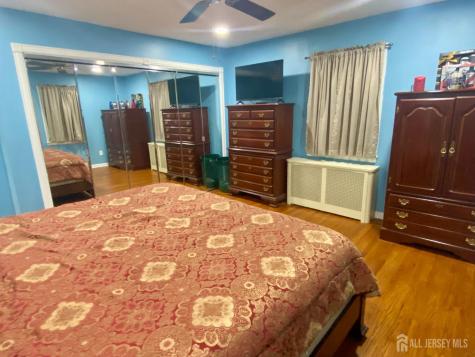 41 Elmwood Avenue Carteret NJ 07008