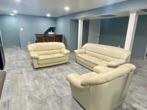 41 Elmwood Avenue Carteret NJ 07008