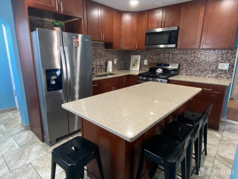 41 Elmwood Avenue Carteret NJ 07008