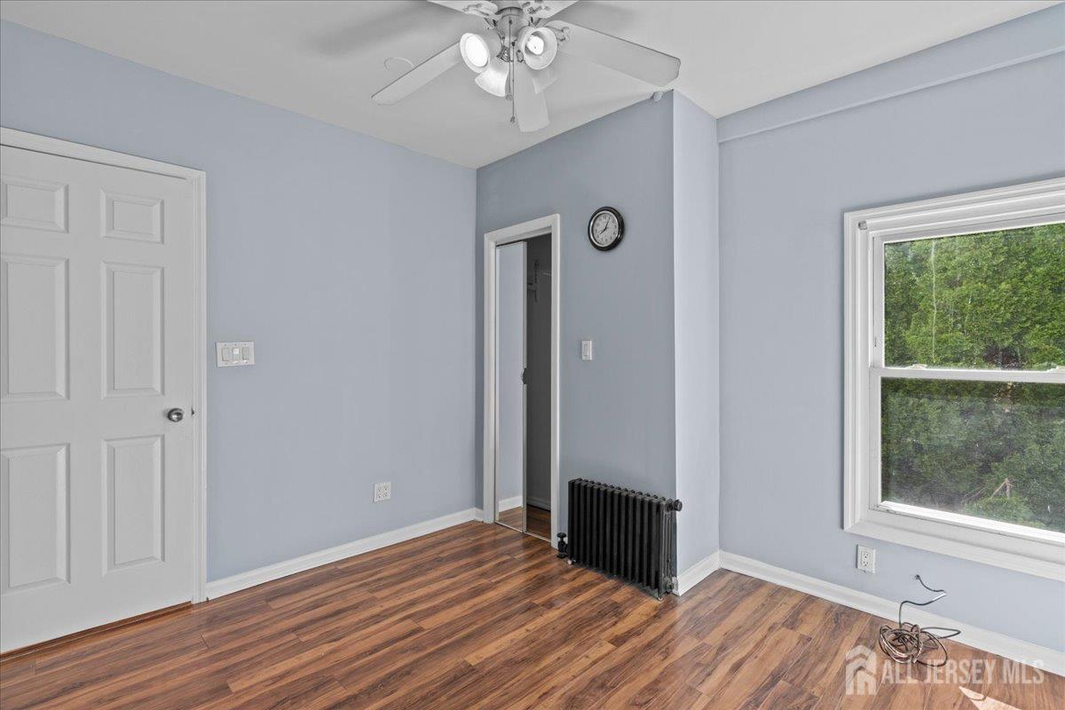 6 S 9th Avenue Highland Park NJ 08904