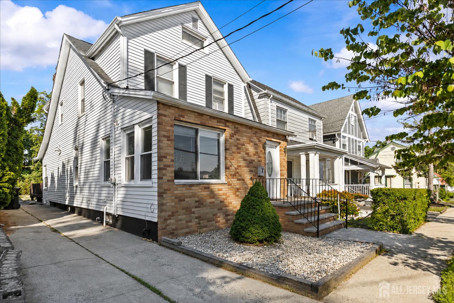 6 S 9th Avenue Highland Park NJ 08904
