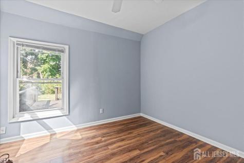 6 S 9th Avenue Highland Park NJ 08904