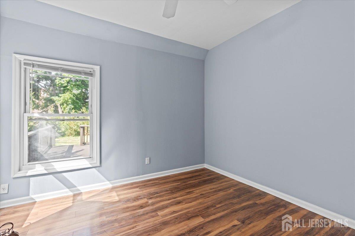 6 S 9th Avenue Highland Park NJ 08904