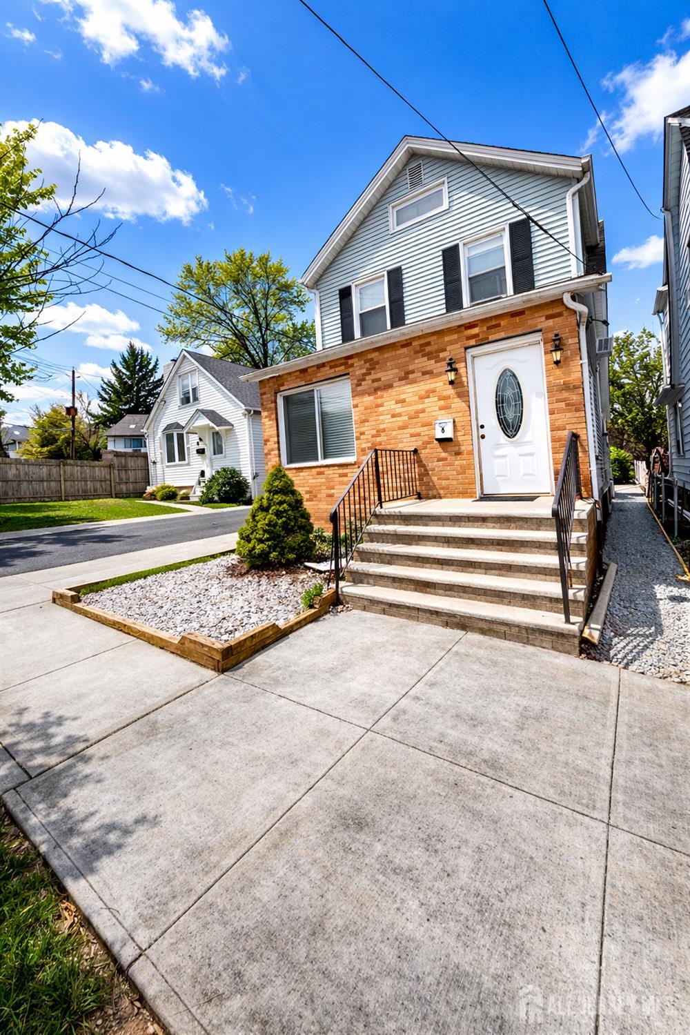 6 S 9th Avenue Highland Park NJ 08904