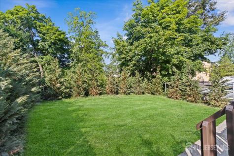 6 S 9th Avenue Highland Park NJ 08904