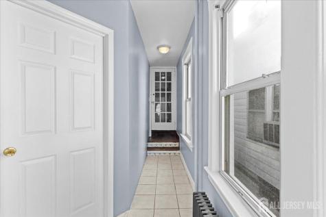 6 S 9th Avenue Highland Park NJ 08904