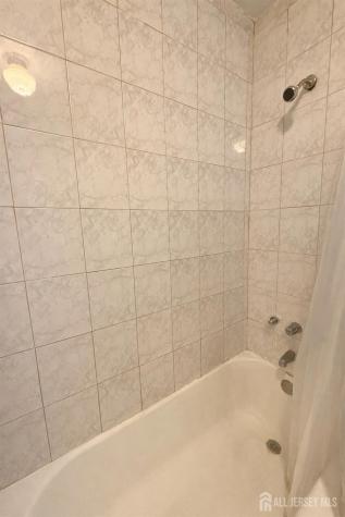 6 S 9th Avenue Highland Park NJ 08904