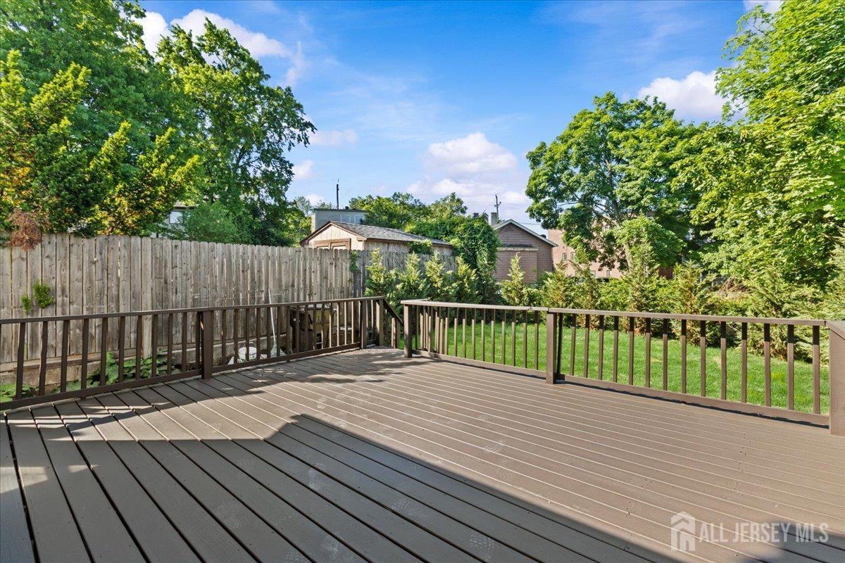 6 S 9th Avenue Highland Park NJ 08904