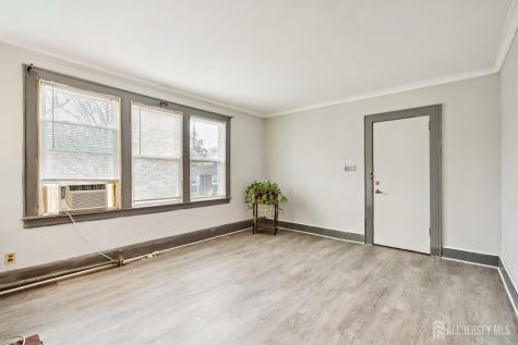 193 Hoffman Boulevard East Orange NJ 07017