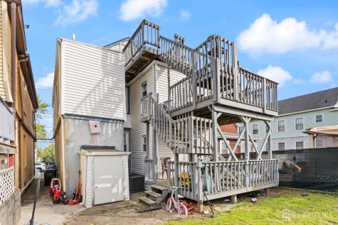 423 Augustine Place Perth Amboy NJ 08861