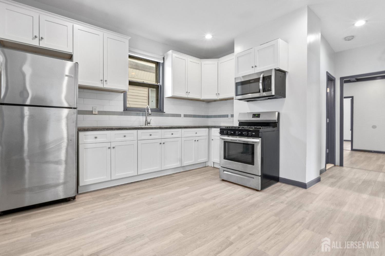 211 N 13th Street Newark NJ 07107