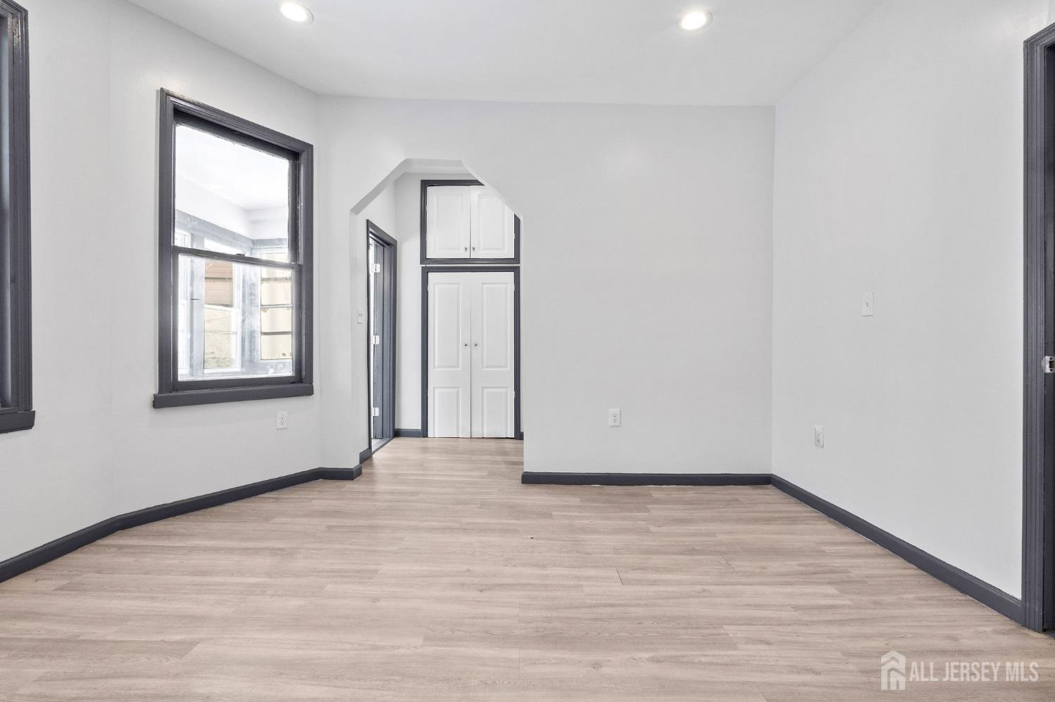 211 N 13th Street Newark NJ 07107