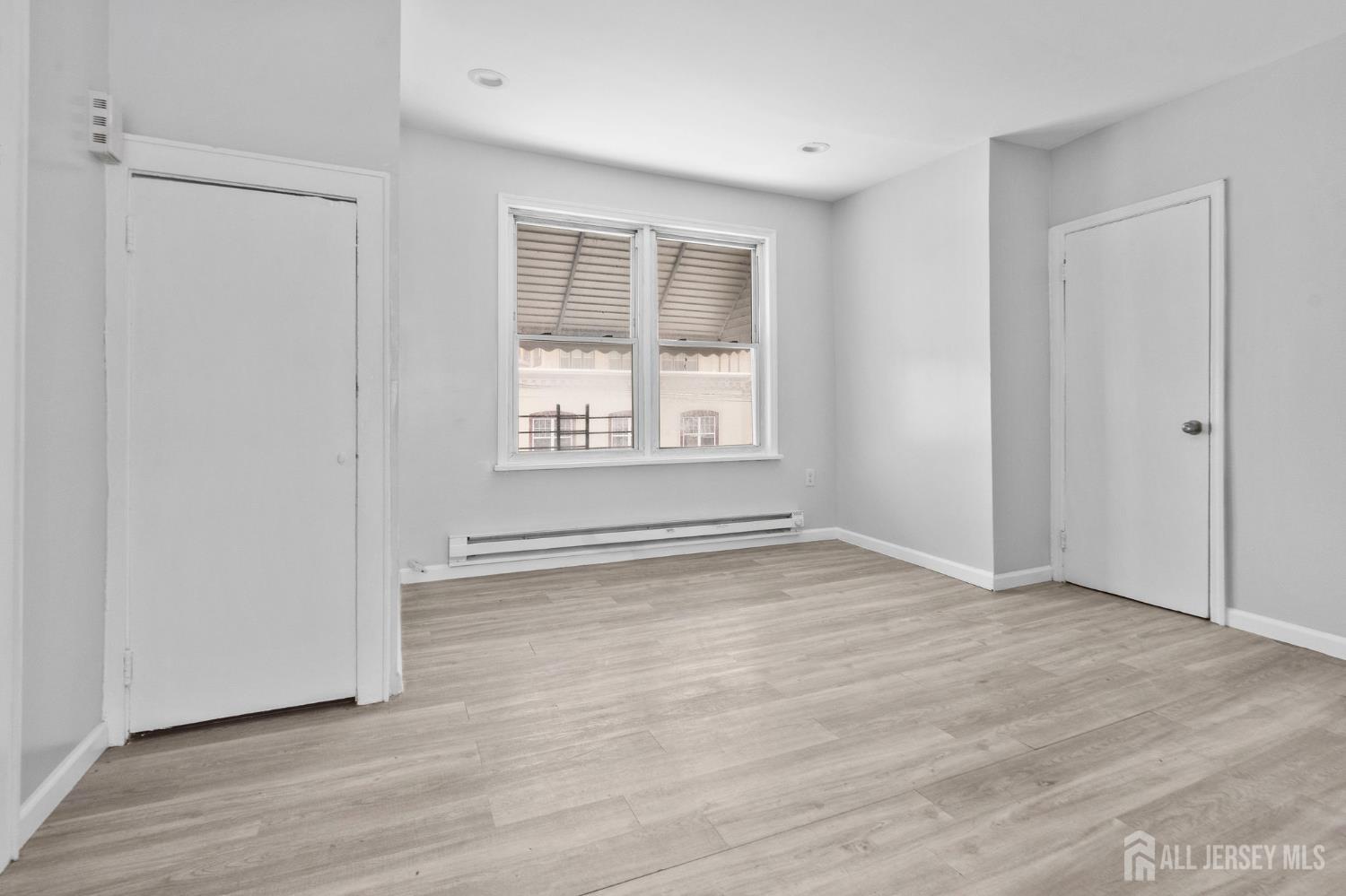 211 N 13th Street Newark NJ 07107