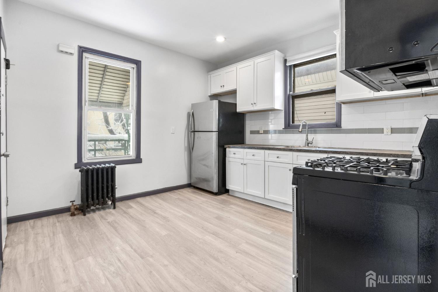 211 N 13th Street Newark NJ 07107