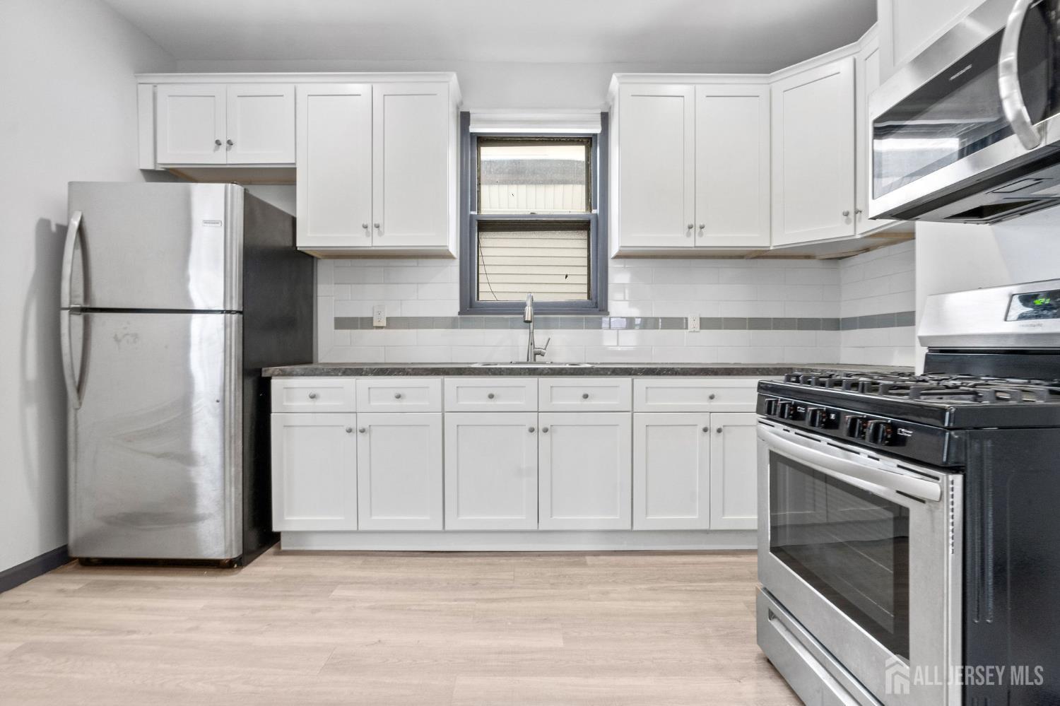 211 N 13th Street Newark NJ 07107