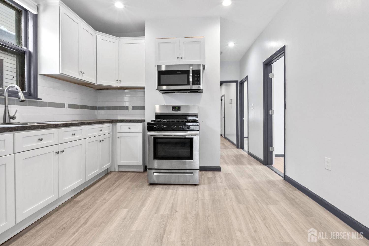 211 N 13th Street Newark NJ 07107