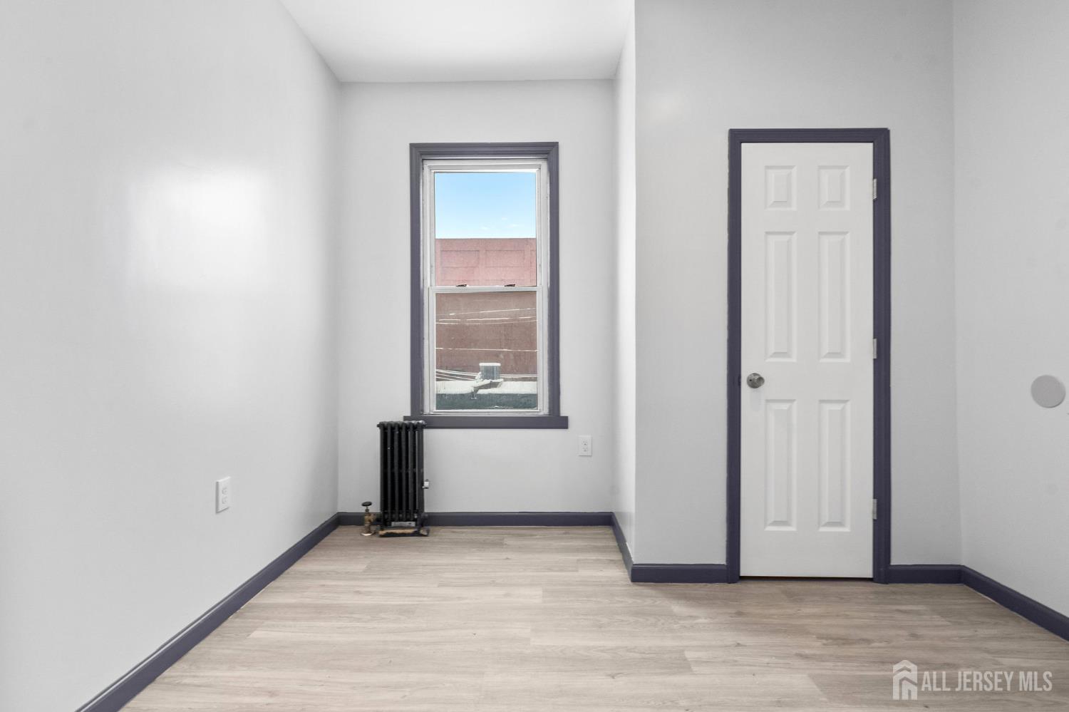 211 N 13th Street Newark NJ 07107