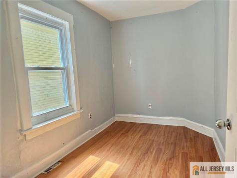 659 S 2nd Street Plainfield NJ 07060