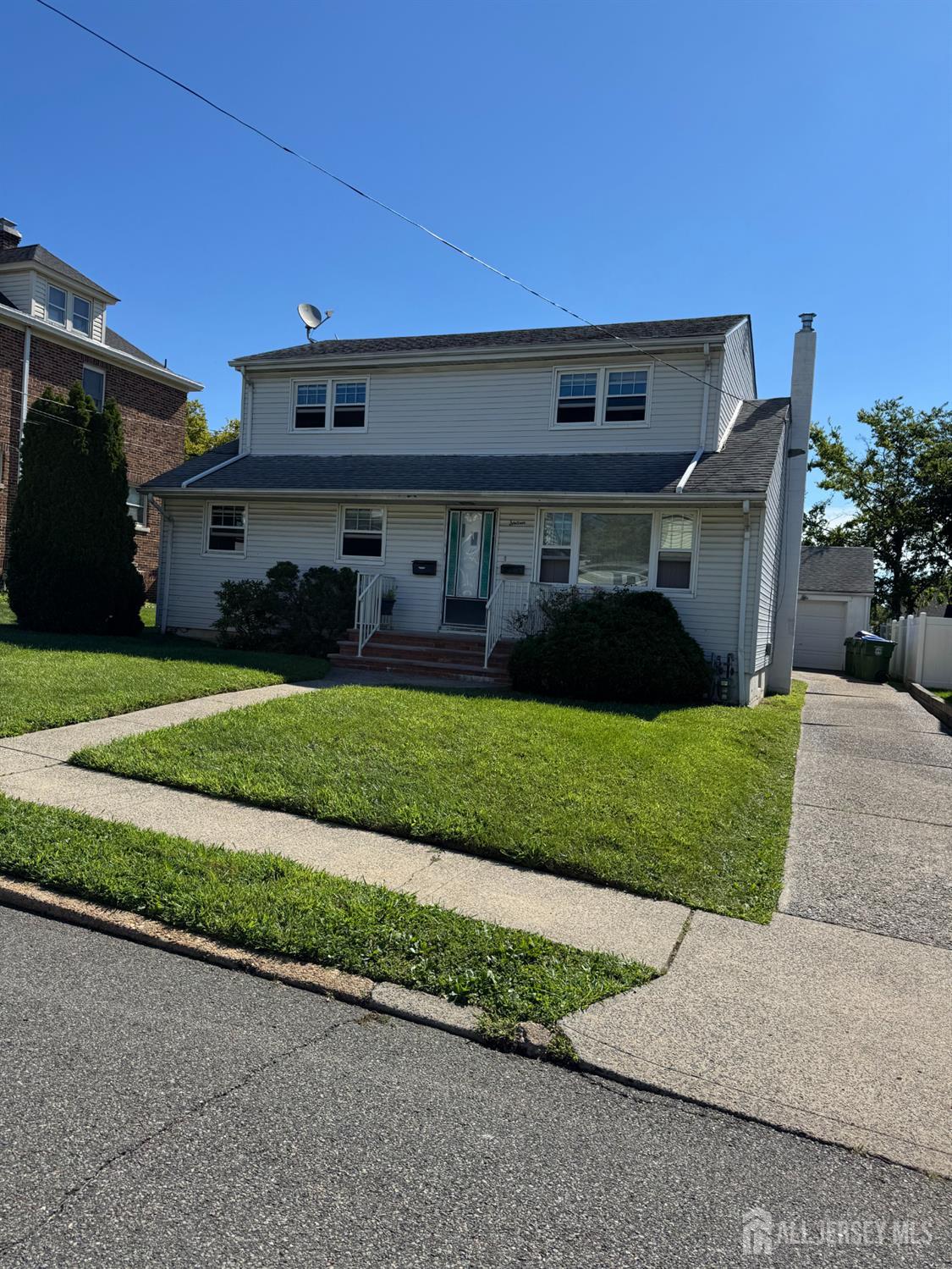 16 Carlton Street Edison NJ 08837