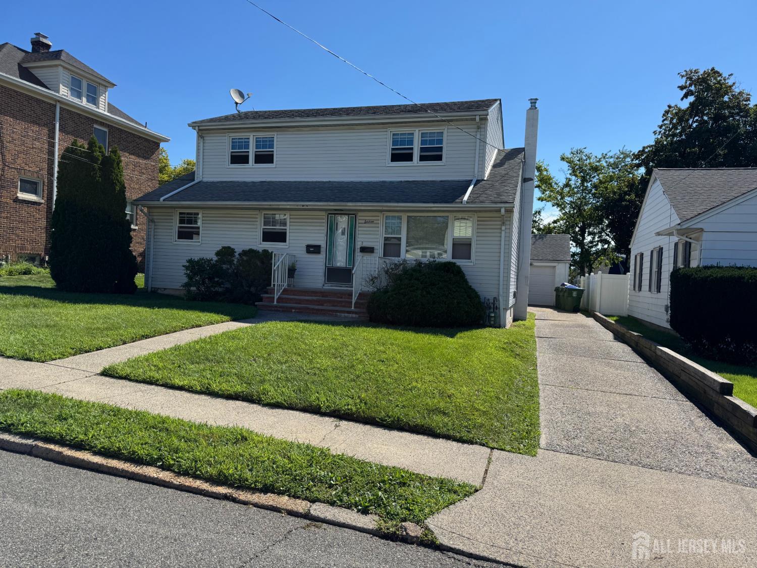 16 Carlton Street Edison NJ 08837