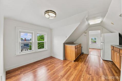 216 Amherst Street Highland Park NJ 08904