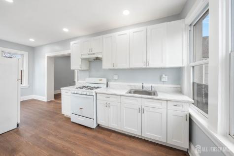 86 S Fulton Street S Woodbridge Proper NJ 07095