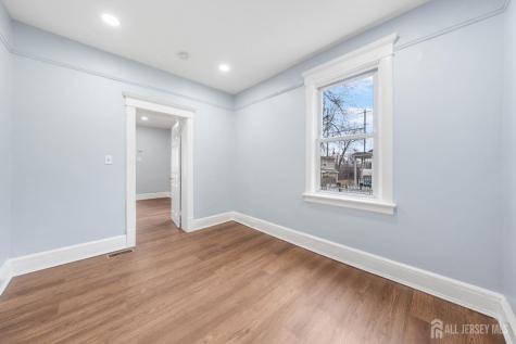 86 S Fulton Street S Woodbridge Proper NJ 07095
