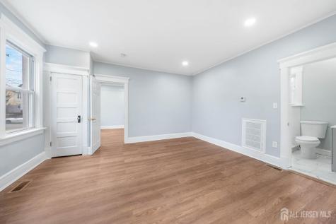 86 S Fulton Street S Woodbridge Proper NJ 07095