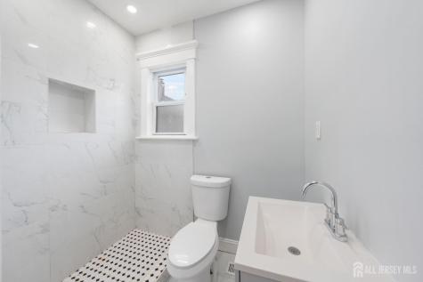 86 S Fulton Street S Woodbridge Proper NJ 07095