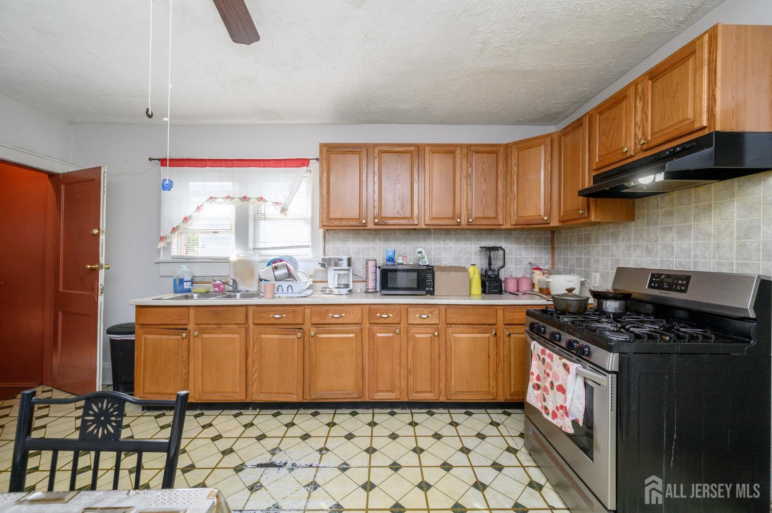 135 Baldwin Street New Brunswick NJ 08901