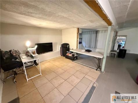 525 S 3rd Avenue Highland Park NJ 08904