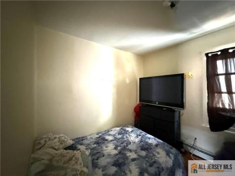 525 S 3rd Avenue Highland Park NJ 08904