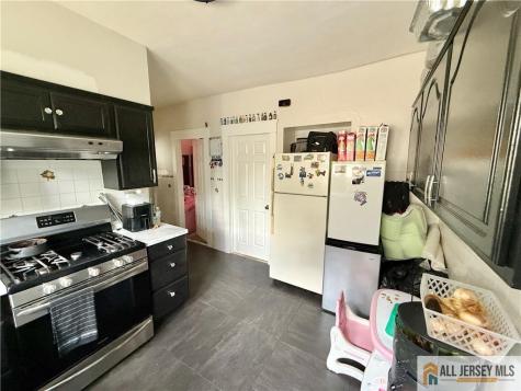 525 S 3rd Avenue Highland Park NJ 08904