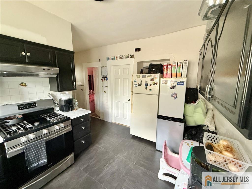 525 S 3rd Avenue Highland Park NJ 08904