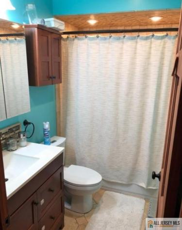 32 Avenel Street Avenel NJ 07001