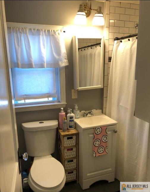 32 Avenel Street Avenel NJ 07001