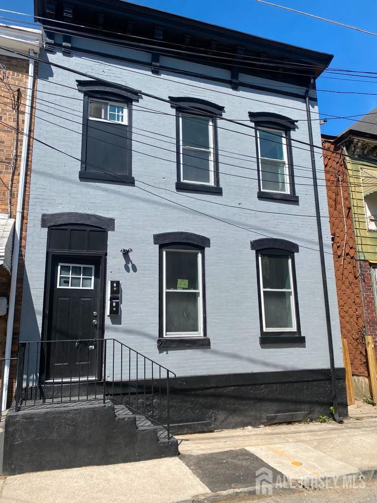 24 Sanford Street Trenton NJ 08618