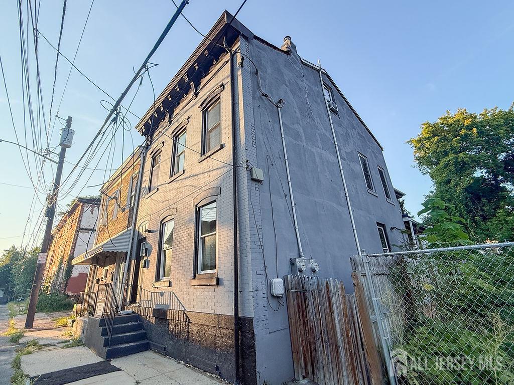 24 Sanford Street Trenton NJ 08618