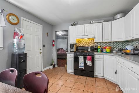 208 Gordon Street Perth Amboy NJ 08861