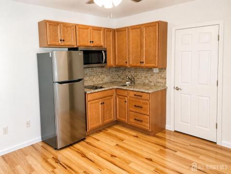 107 Madison Avenue Dunellen NJ 08812
